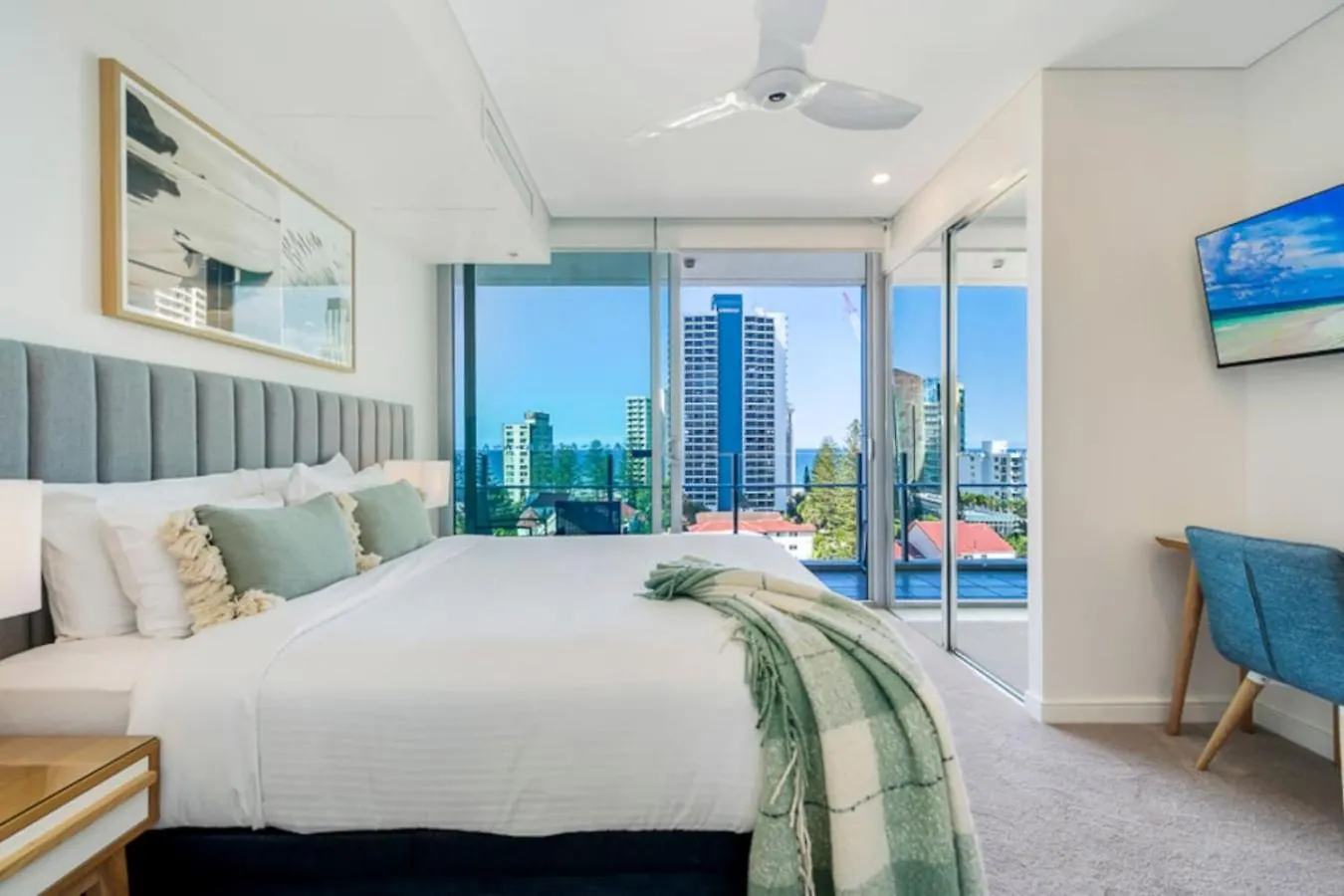 Apartment Surfers Paradise 2 Bed Great Views Pool Gold Coast Australia