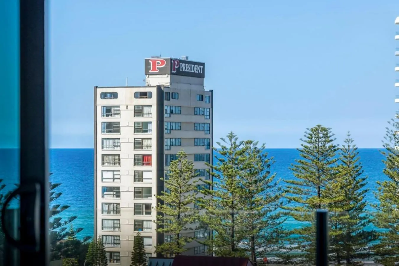 Surfers Paradise 2 Bed Great Views Pool Gold Coast Australia