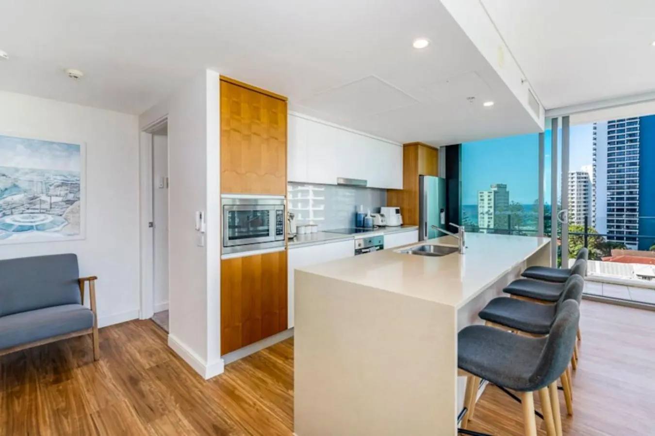 Apartment Surfers Paradise 2 Bed Great Views Pool Gold Coast